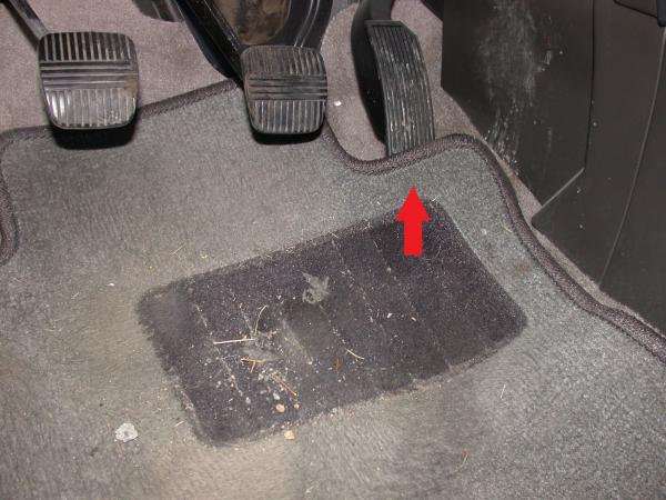 floor mat interfering with the accelerator pedal floor mat interfering with the accelerator pedal